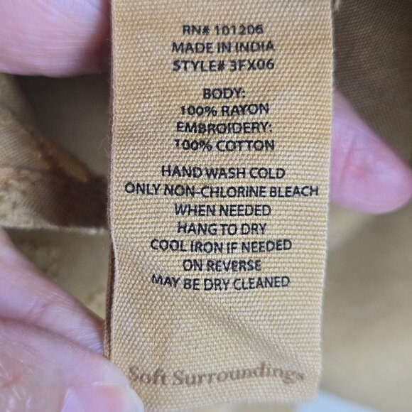 Soft Surroundings Sz Large River Valley Tan Embroidered Tunic Blouse Split Vneck - Picture 13 of 15